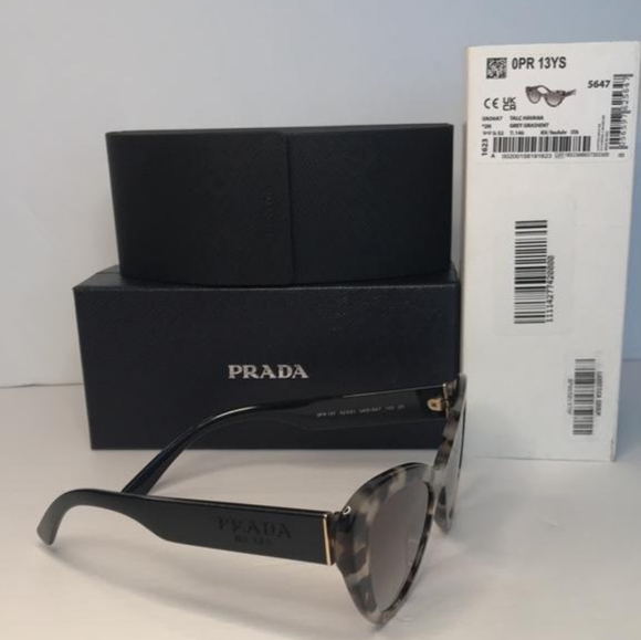 💯 - Authentic  New Prada PR 13YS UAO0A7 52 Ladies Sunglasses - Picture 4 of 13